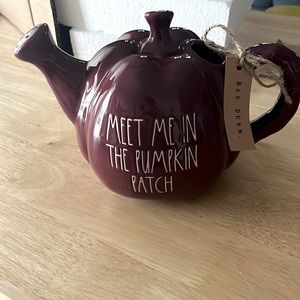 NWT Rae Dunn burgundy ceramic "meet me in the pumpkin patch" watering can. Cute!